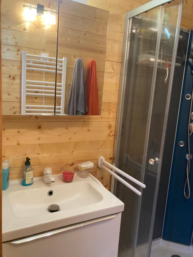 Houdarling Chalet Avec Hammam Sauna Jacuzzi Privatif Nîmes Eksteriør billede